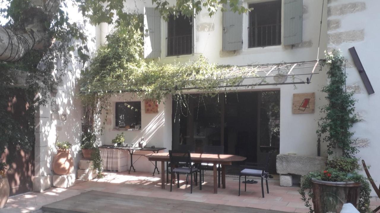 Mas La Maison de mon Père  Proche AVIGNON à PUJAUT Pujaut Exterior foto